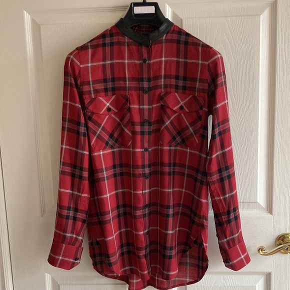 Vince cotton blend long sleeved red plaid blouse with leather trim. Size 4 - Picture 1 of 9